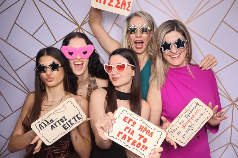 photobooth guests having fun at wedding